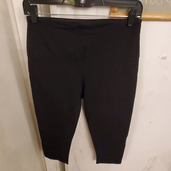Lysse black capri length artistic workout leggings size medium‎ - Picture 1 of 4